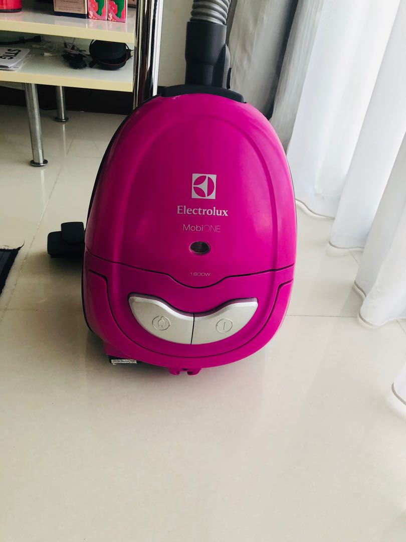 Electrolux Vacuum Cleaner Compact, TV & Home Appliances, Vacuum Cleaner