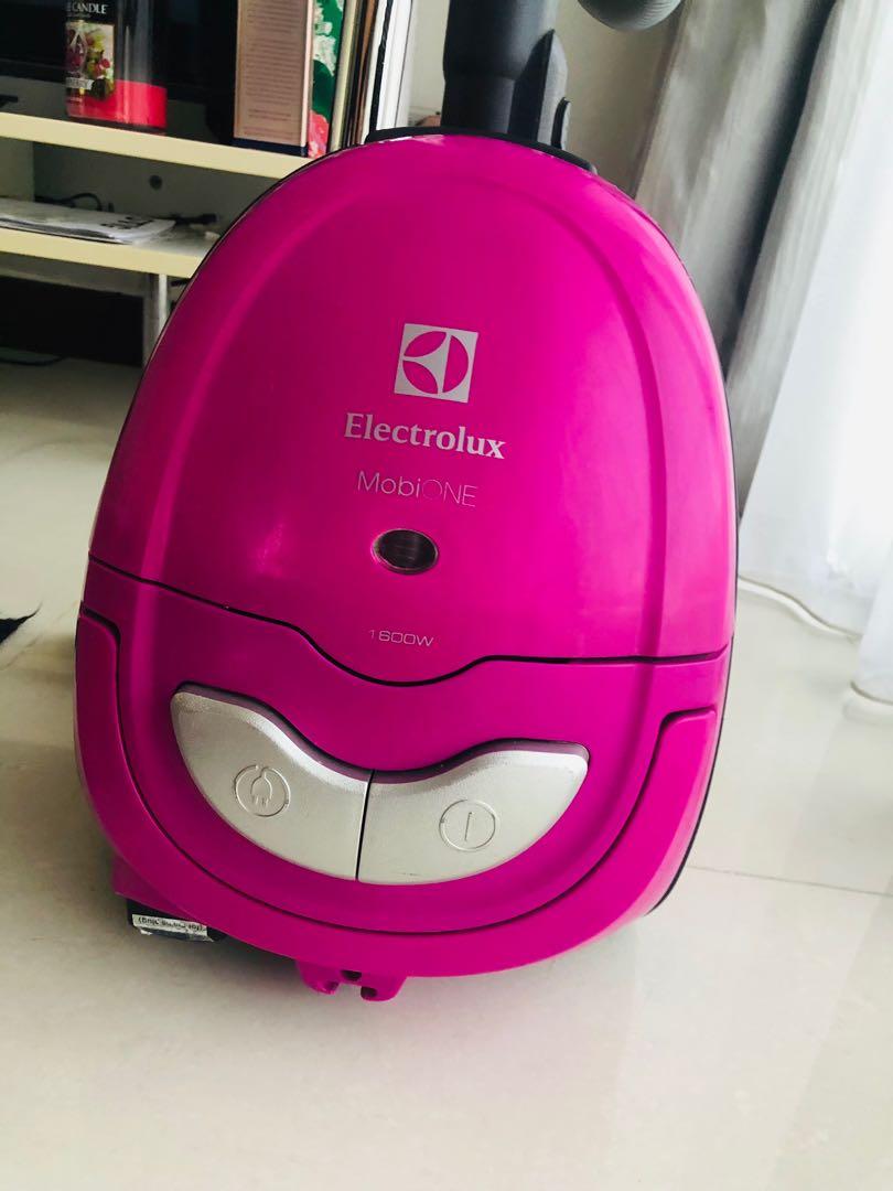 Electrolux Vacuum Cleaner Compact, TV & Home Appliances, Vacuum Cleaner