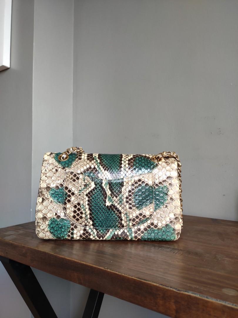 genuine python chanel double flap malachite green mens womens unisex (Category: Shoulder Bags) located in Mandaluyong City. Submitted by ice.declutter (Listing ID 1141349209, Image 2). Description: malachite green Python Chanel double flap bag for sale the only thing genuine about this purse is the snake skin material ;) see the last pic for the texture / natural lifting of the scale can be worn multiple ways just like any other similar chanel ba