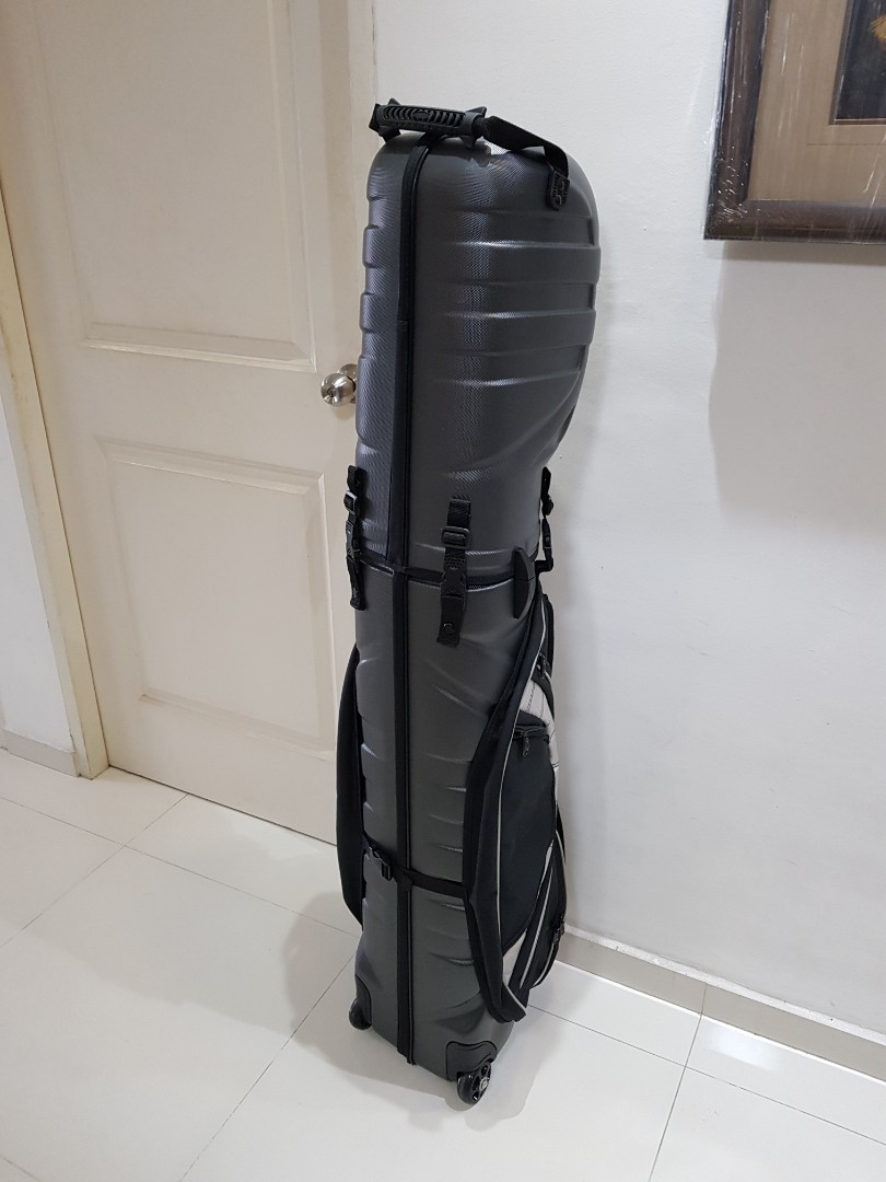 Hard case with wheels golf bag, Sports Equipment, Sports & Games, Golf