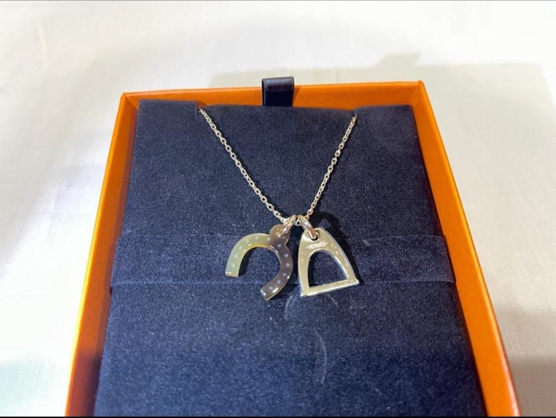 Hermes horseshoe sale necklace