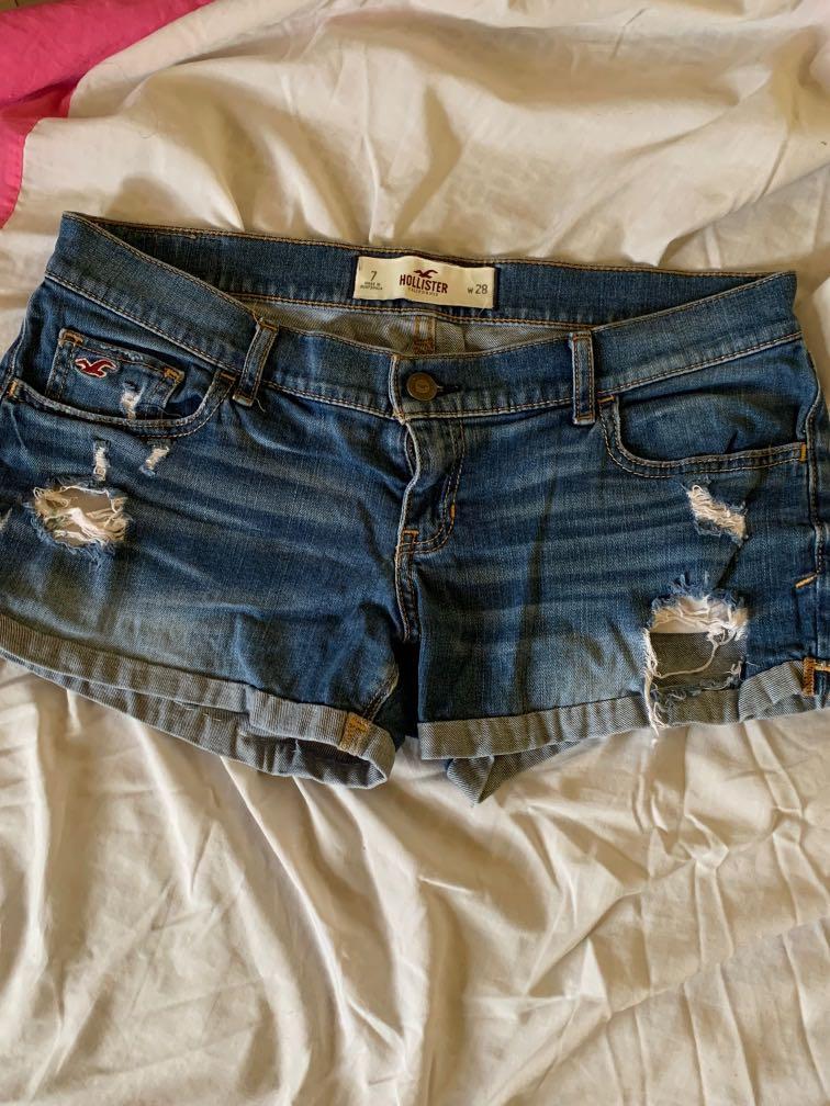 hollister distressed shorts