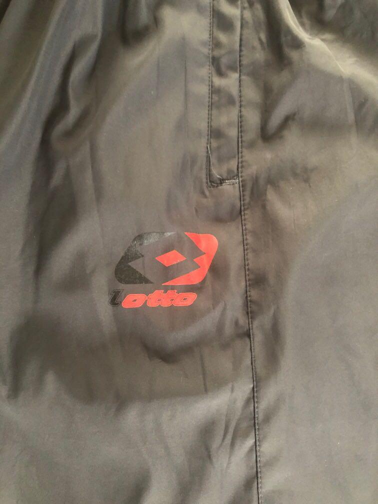 jogging pants 40” (Category: Joggers) located in Manila. Submitted by earlybrd (Listing ID 1141402482, Image 2). Description: stretch 40 inches waist 41” length .