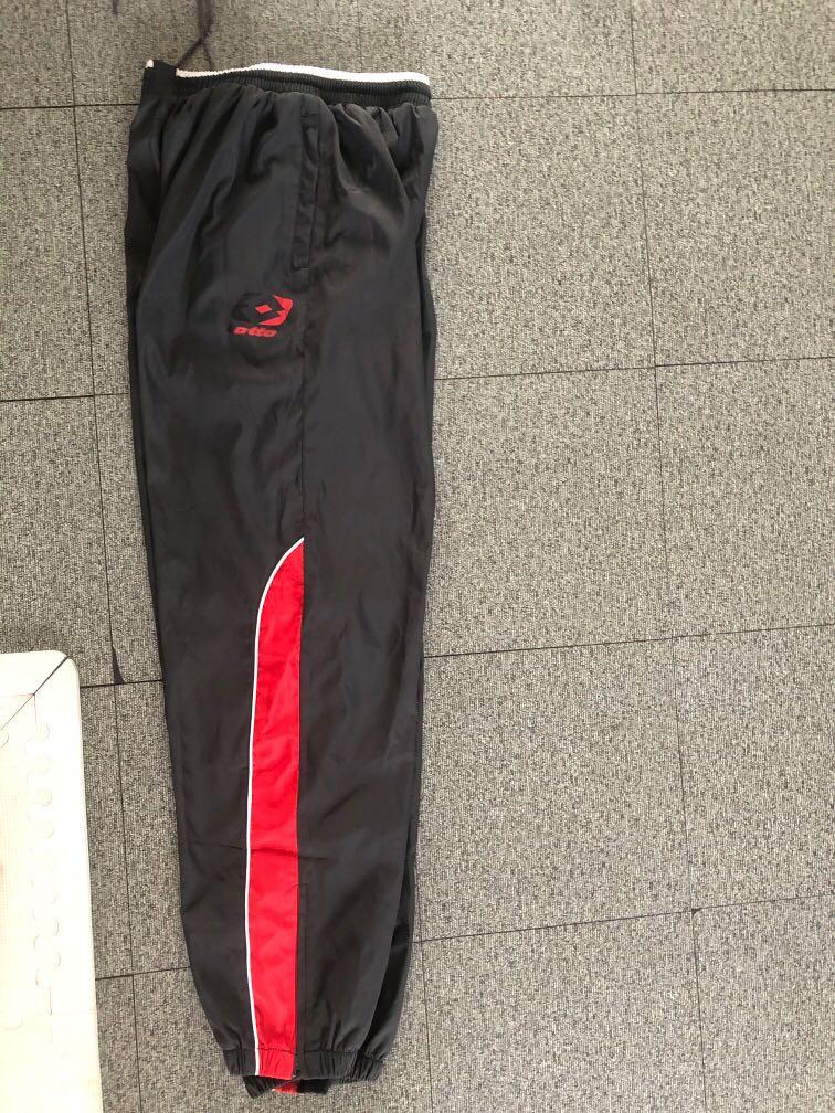 jogging pants 40” (Category: Joggers) located in Manila. Submitted by earlybrd (Listing ID 1141402482, Image 1). Description: stretch 40 inches waist 41” length .