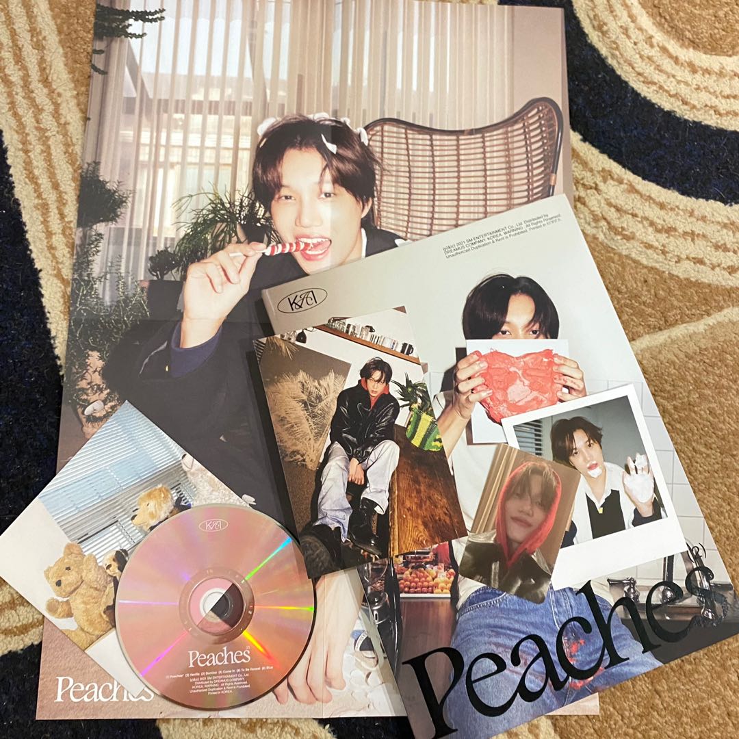 KAI 2ND MINI ALBUM PEACHES KISSES VERSION, Hobbies & Toys