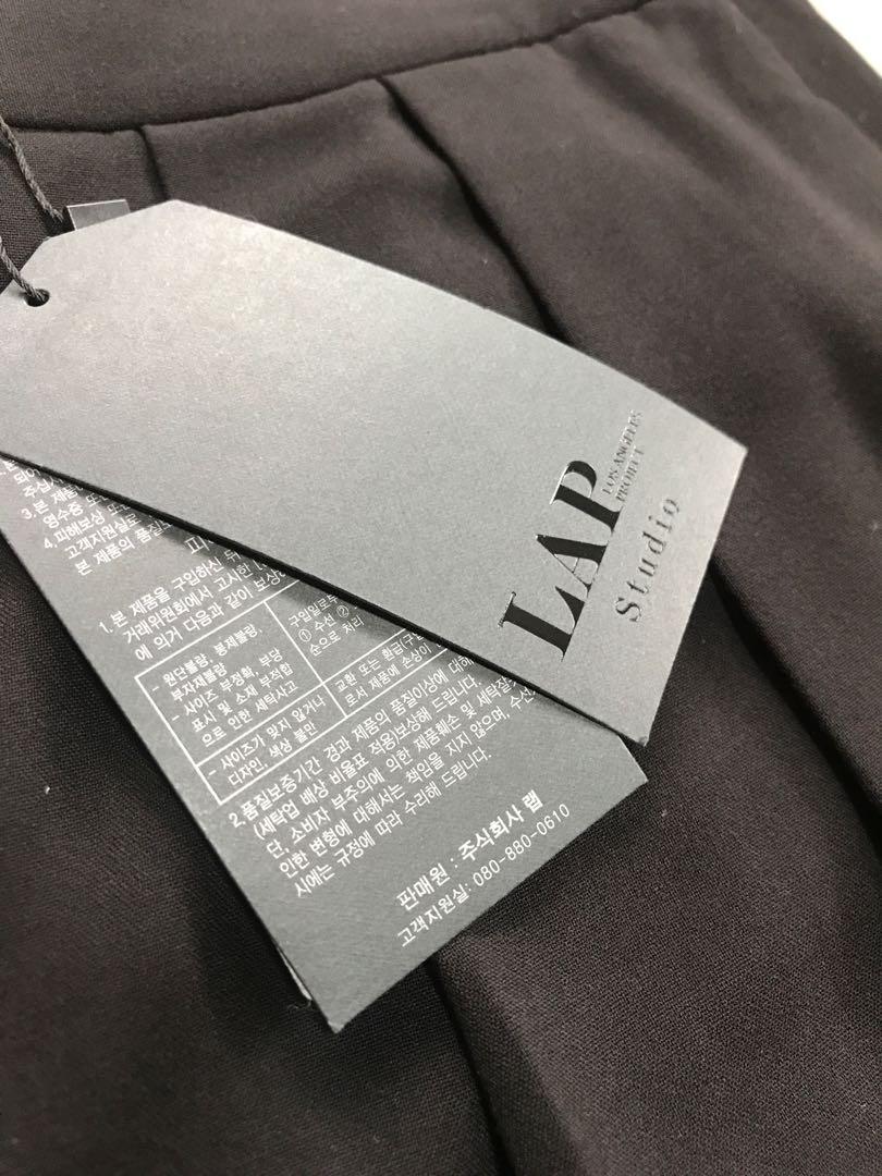 LAP Tokong pants highwaist (squarepants) (Category: Other Bottoms) located in Manila. Submitted by kurdapyaz_corner (Listing ID 1141337900, Image 3). Description: Bnew Mall pull out frm korea With side pockets W: 26” L: 32”.