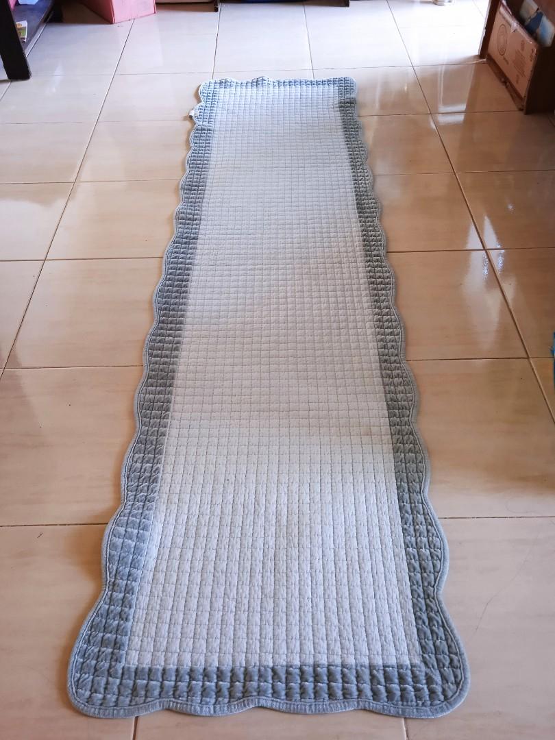 Laura Ashley Home Runner Rug (Category: Carpets, Mats & Flooring) located in Consolacion. Submitted by i.am.xs.or.s (Listing ID 1141334285, Image 1). Description: 24x88 inches.