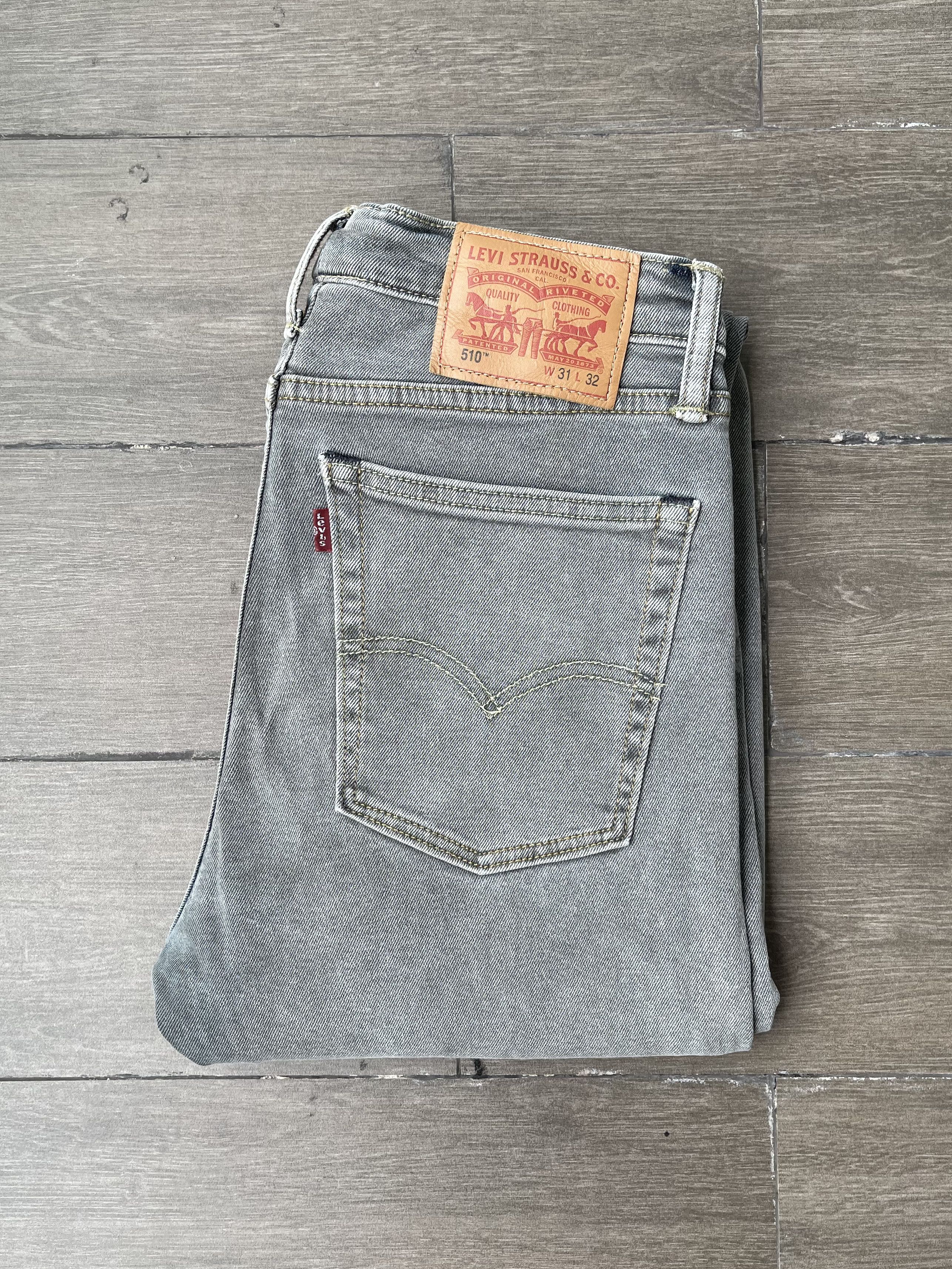 Levis 510 Faded Grey Skinny Denim, Fesyen Pria, Pakaian , Bawahan di  Carousell