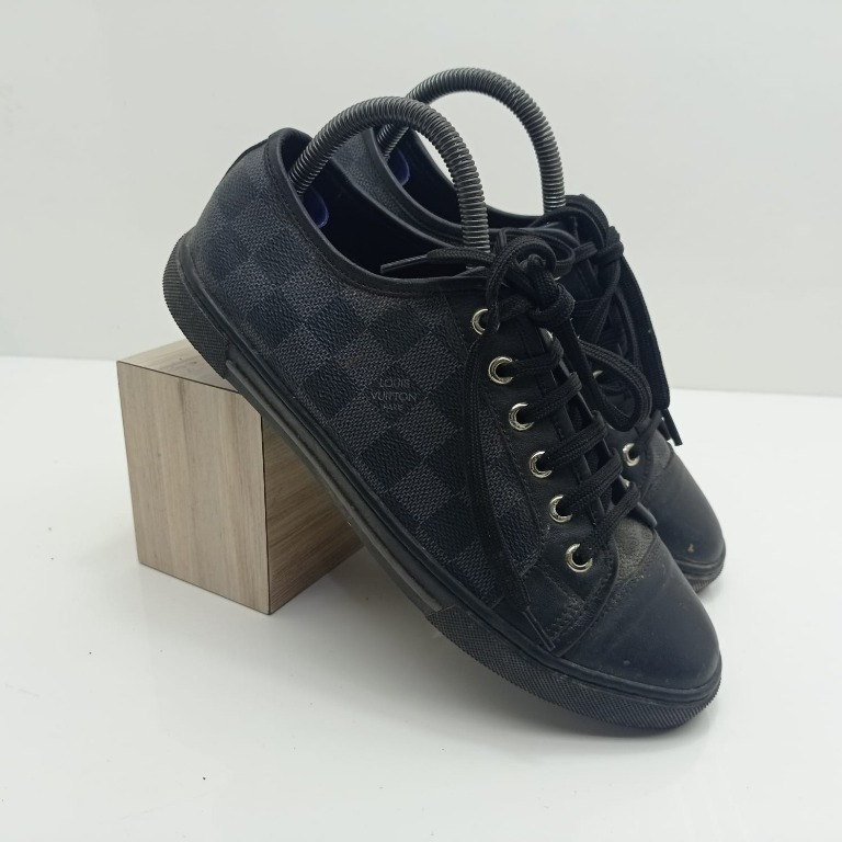 Louis Vuitton Ugly Shoes Black (not ori), Fesyen Pria, Sepatu , Sneakers di  Carousell
