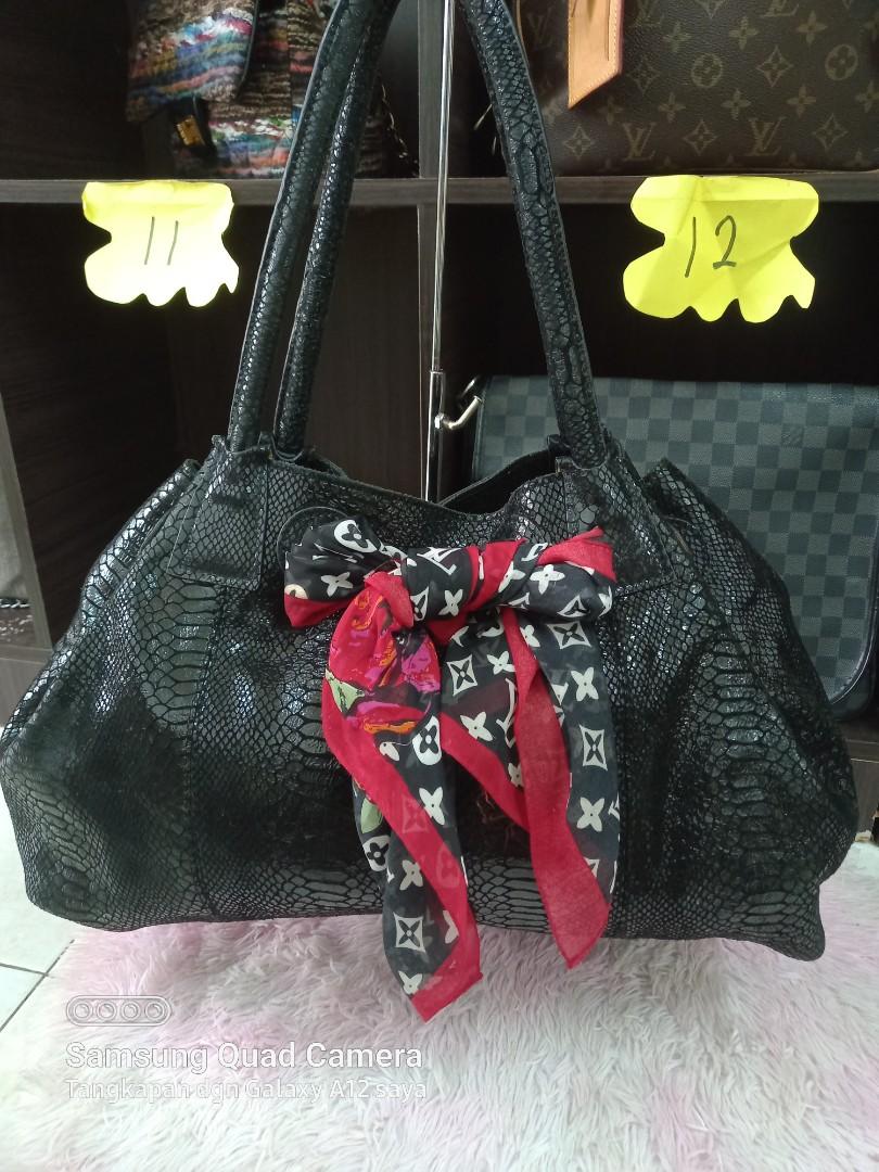 Louis vuitton tote bag vintage snake skin leather