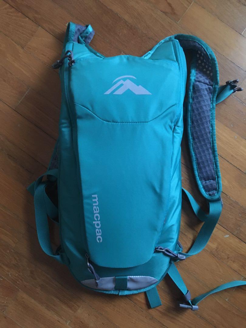 Macpac hydration pack clearance