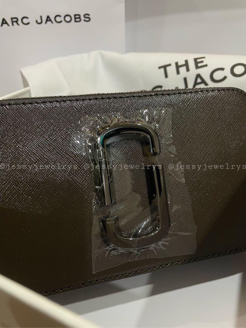 Marc Jacobs The Snapshot DTM Bag in Ink Grey, Luxury, Bags & Wallets on  Carousell