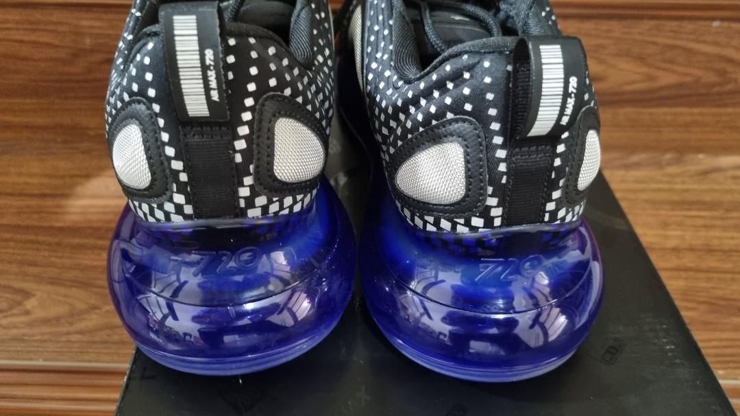 Air max store 720 size 3