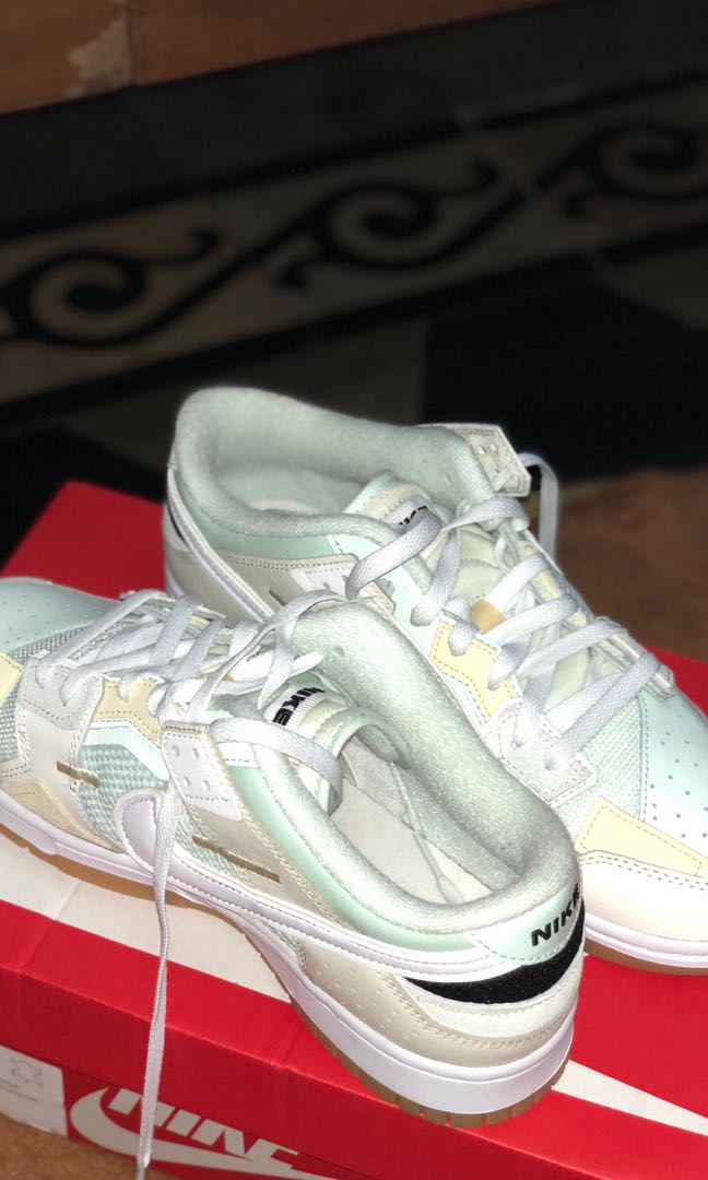 Nike Dunk Low Scrap Sea Glass, Fesyen Pria, Sepatu , Sneakers di Carousell