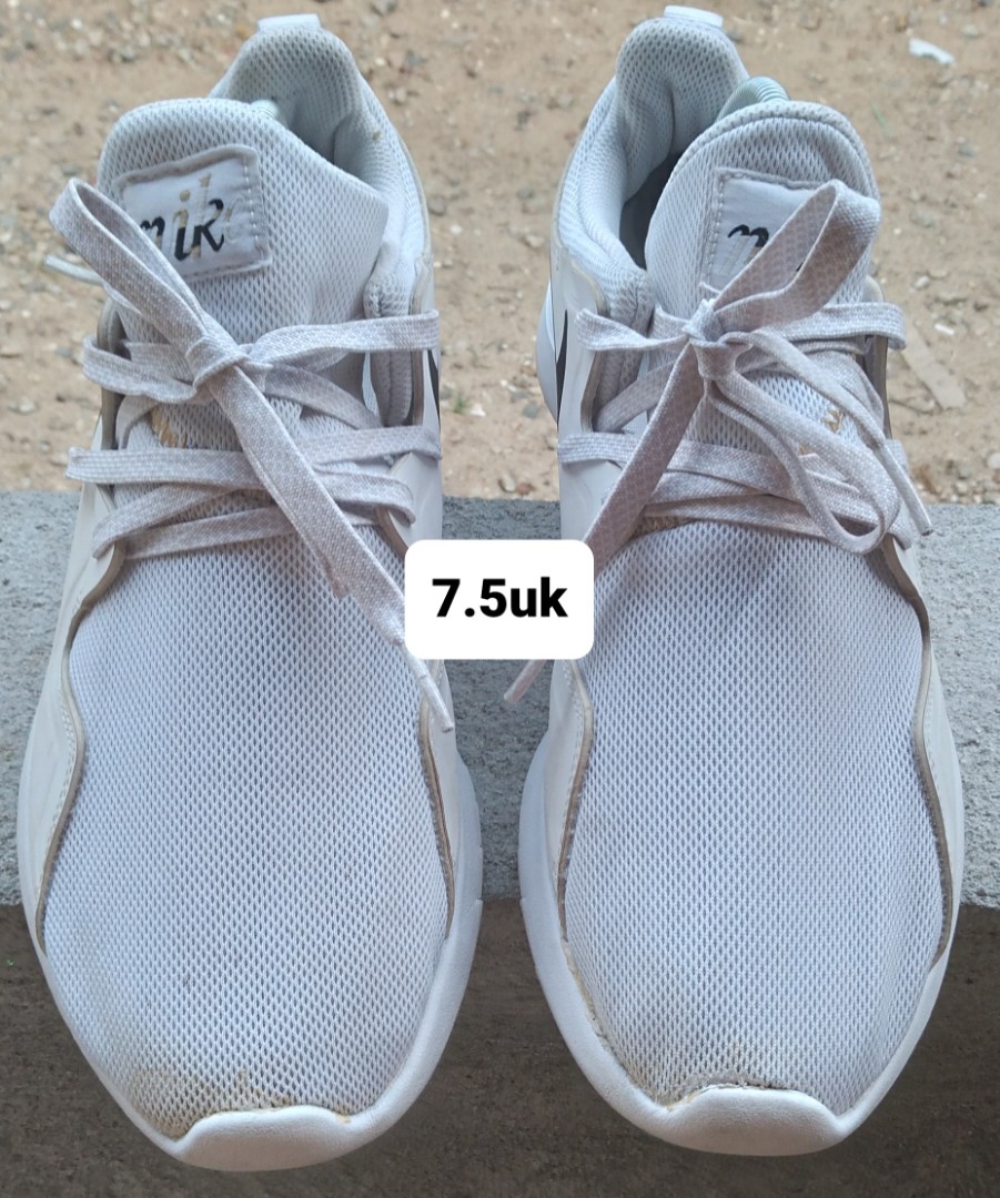 nike tessen men's sneakers