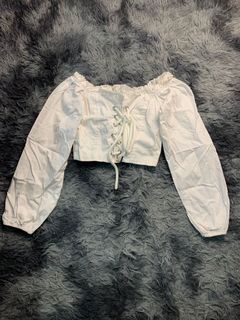 (Category: ) located in . Submitted by -clearingwardrobe- (Listing ID 1141480604, Image 1). Description: .