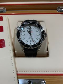 (Category: ) located in . Submitted by the_g_watch (Listing ID 1141492773, Image 1). Description: .