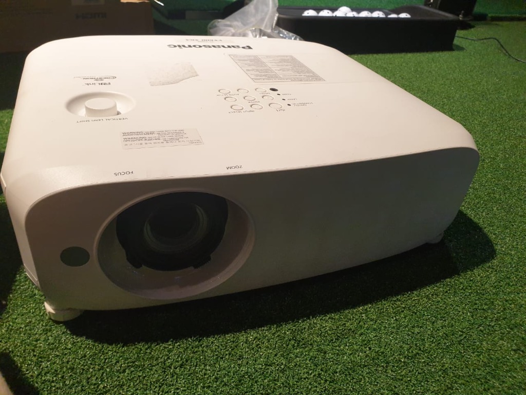 Panasonic PTVX600, TV & Home Appliances, TV & Entertainment, Projectors on Carousell