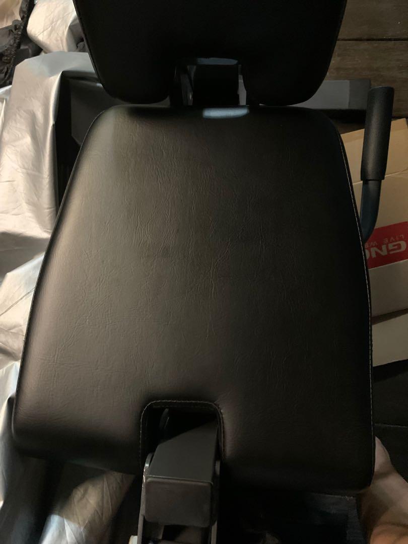 PIVOT leg extension and curl machine, Sports Equipment, Exercise ...