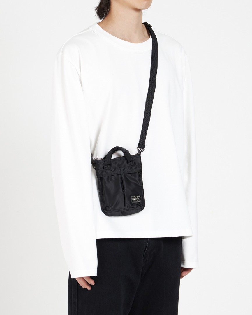PORTER HOWL HELMET BAG MINI ハズム着用