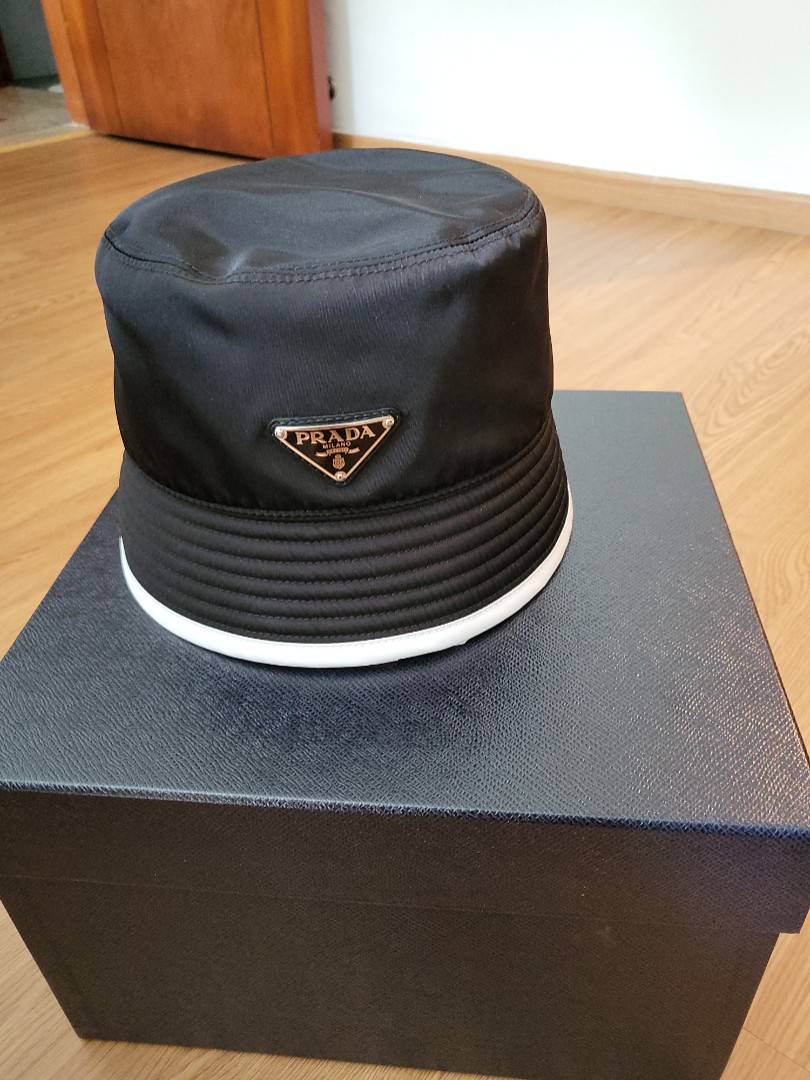 Prada bucket cheap hat size