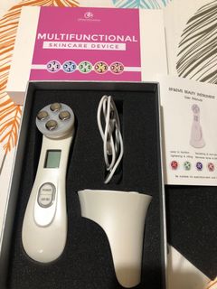 (Category: ) located in . Submitted by elle21fabfinds (Listing ID 1141380623, Image 1). Description: .