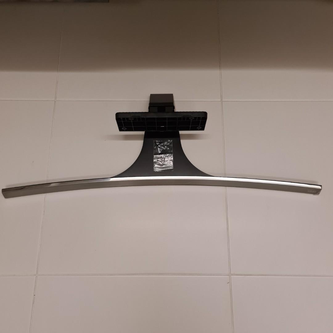 Samsung Curved Tv 48 55 Stand Base With Screws 4pcs Ju7000 55 Bn61 a 3 Dh06 Tv Home Appliances Tv Entertainment Tv Parts Accessories On Carousell