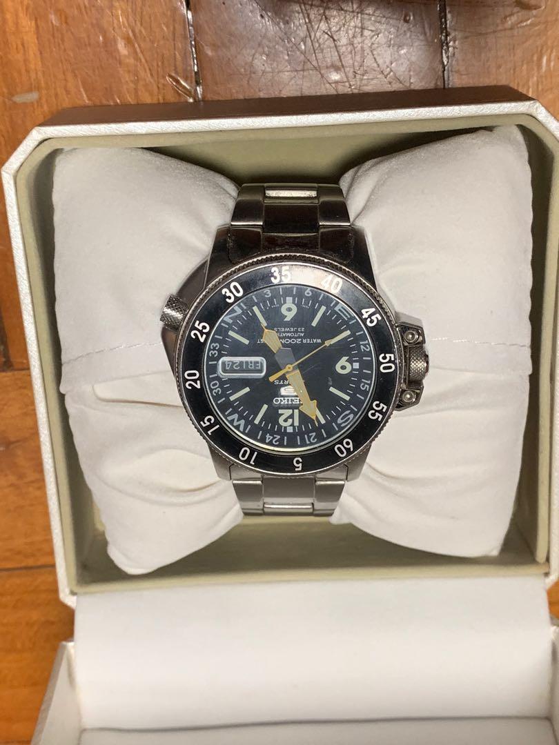 Seiko men's automatic diver's hot sale skz209j1