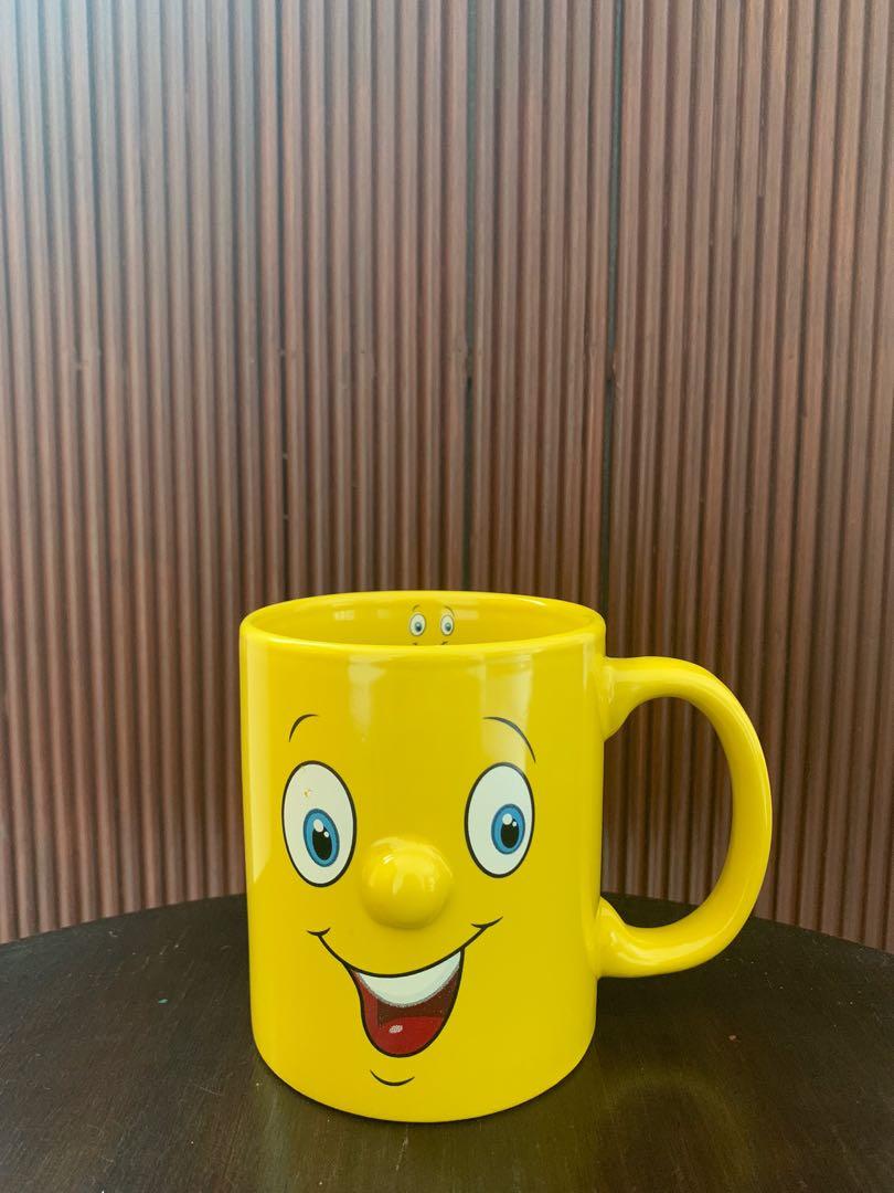 Smiley “Everday is a chance to be better” Mug (Category: Coffee & Tea Tableware) located in Muntinlupa City. Submitted by isa.declutters (Listing ID 1141347941, Image 1). Description: (✿ ♥‿♥) pm me for more pics ^_____^ selling for: ₱399 never been used 🥰 MOP: gcash / COD shipping: shopee checkout / lalamove, toktok, grab (to be handled by buyer ♡).