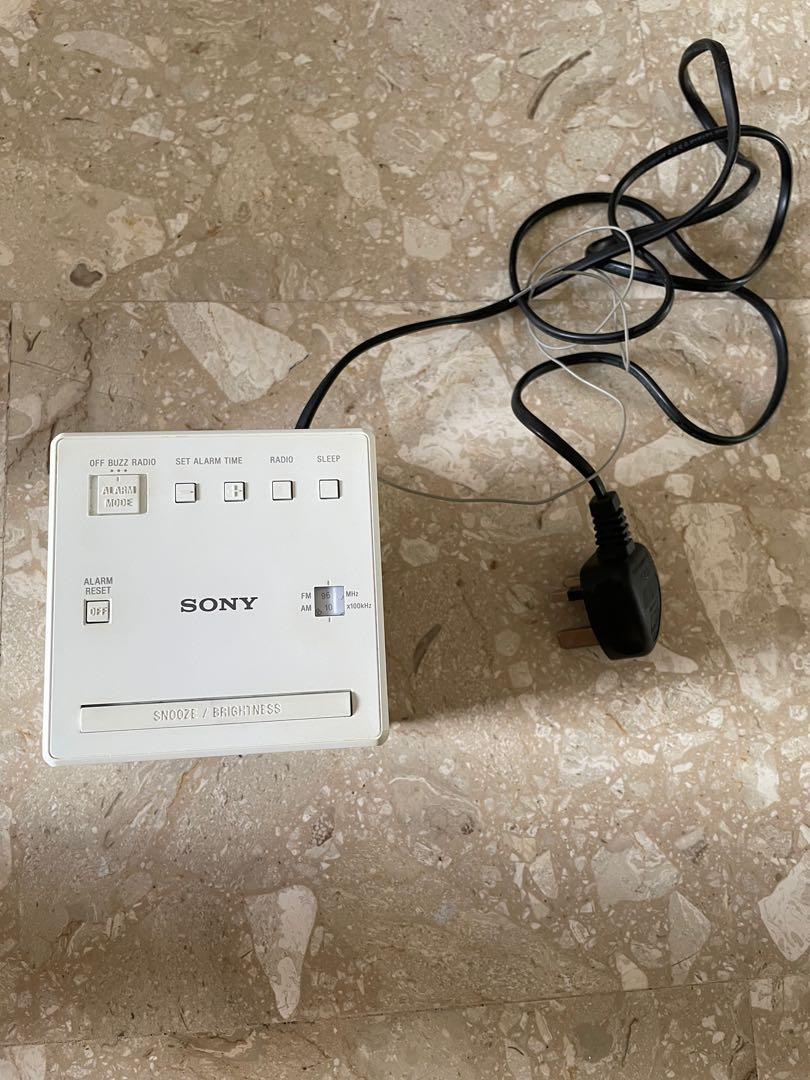 Sony ICFC1 Clock Radio (White), Audio, Other Audio Equipment on Carousell