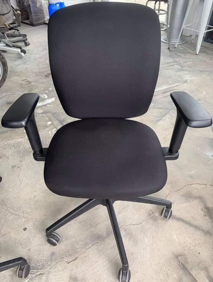 Steel Case Heavy duty Office chair, Furniture & Home Living, Furniture