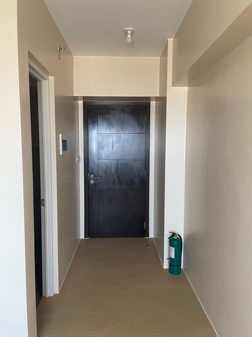 Studio type condo for rent at Avida Altura tower 2 Alabang muntinlupa