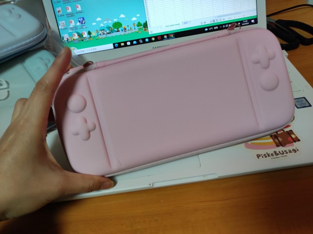 Switch case （分類：保護殼及保護套）位於 Hong Kong。 由 lable852 提交（商品編號 1141466749，圖片 1）。簡介： 全新，微瑕壓痕 不議價 送搖杆帽一對。