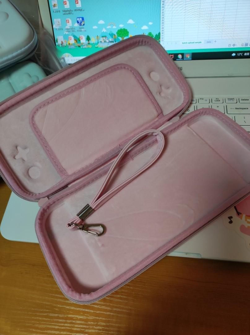 Switch case （分類：保護殼及保護套）位於 Hong Kong。 由 lable852 提交（商品編號 1141466749，圖片 3）。簡介： 全新，微瑕壓痕 不議價 送搖杆帽一對。