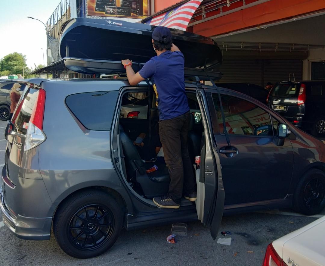 Roof box untuk alza hot sale