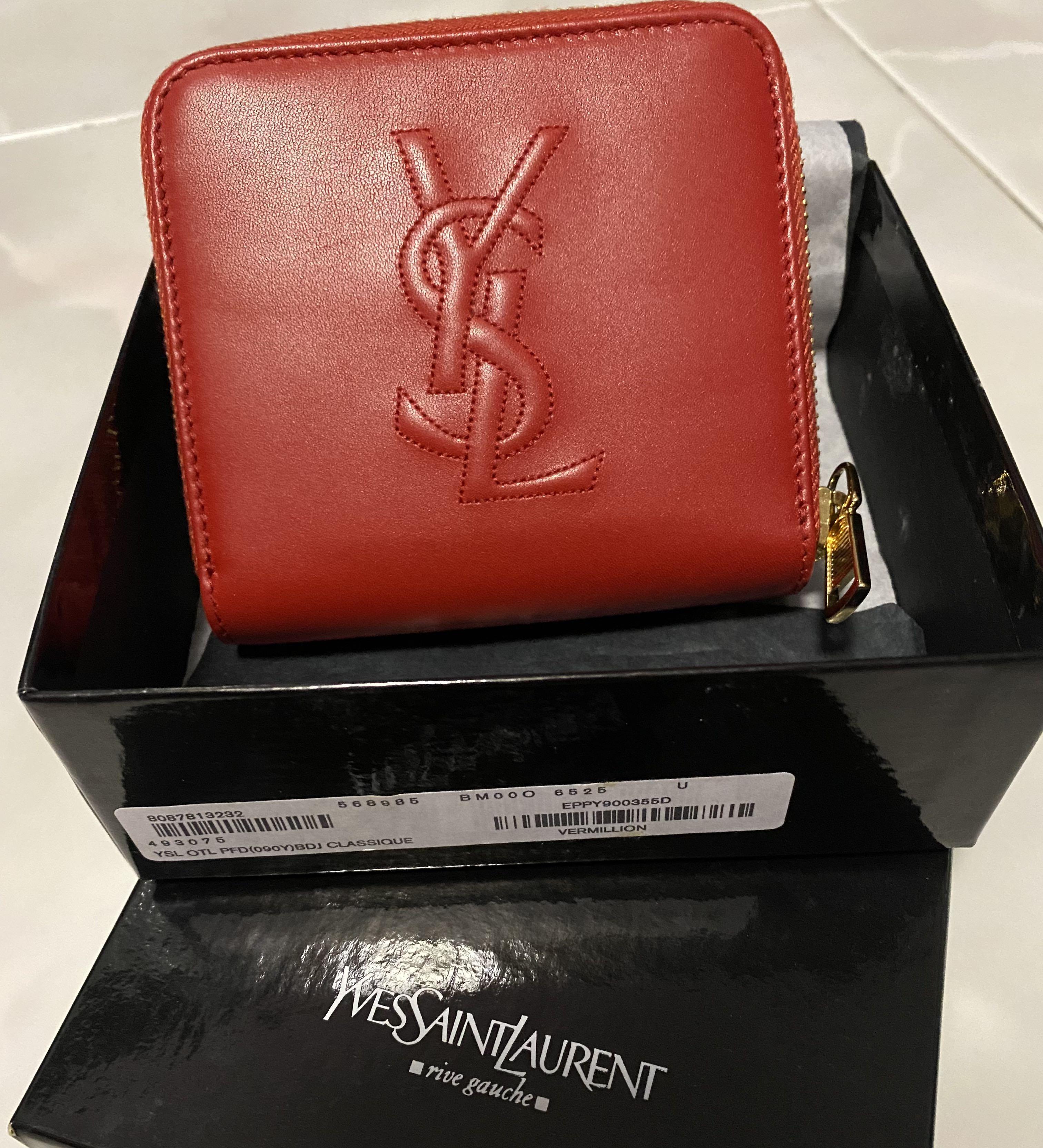Yves Saint Laurent Portefeuille Compact Wallet red Women s