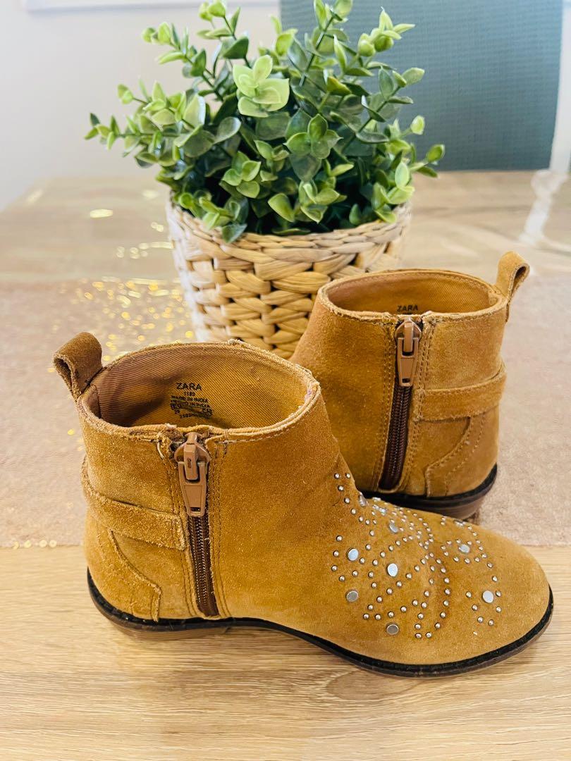 ZARA Girl Boots, Babies & Kids, Babies & Kids Fashion on Carousell