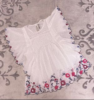🈹❗️Zara trf 白色 刺繡 蝴蝶袖 上衣64193778263683110