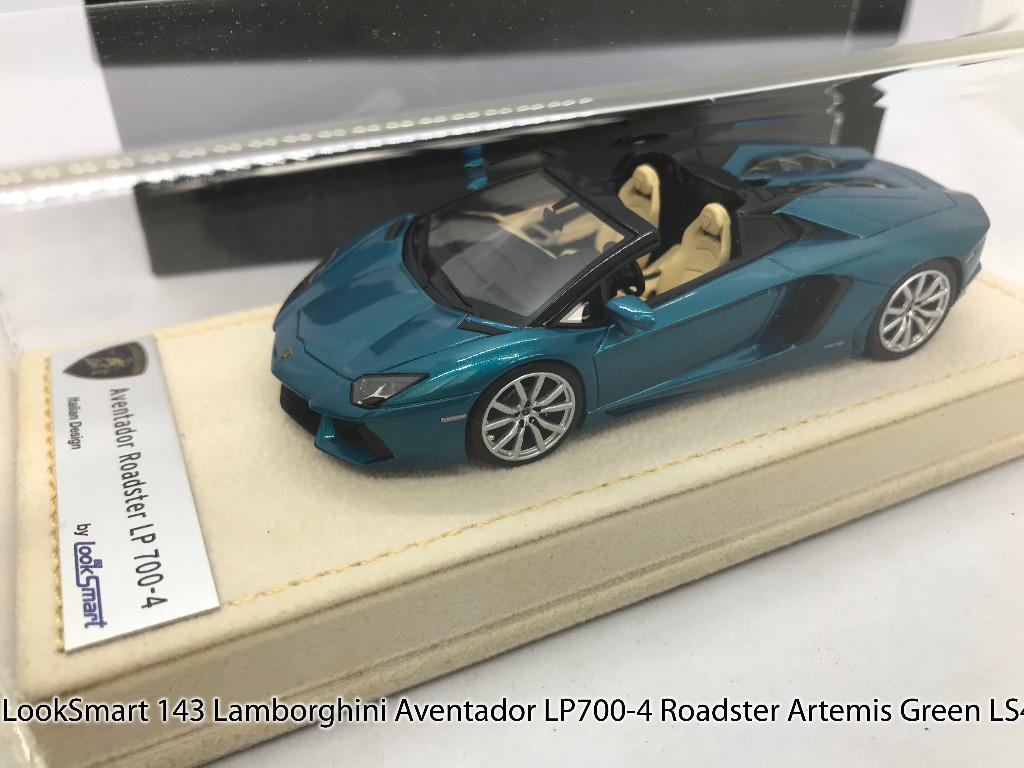 1384 LookSmart 1:43 Lamborghini Aventador LP700-4 Roadster