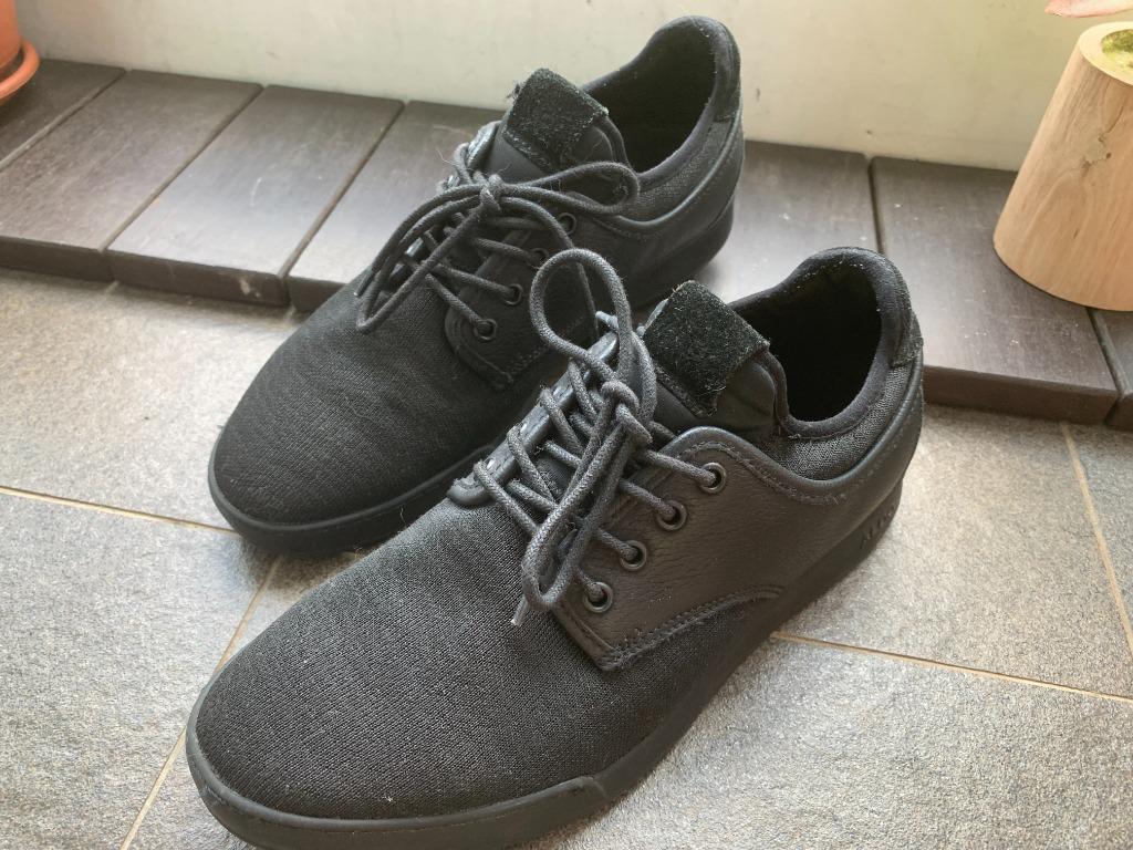 Buy 5 Free 1 Aldo Men s Lace up Sneaker Size US 7.5 UK 6.5
