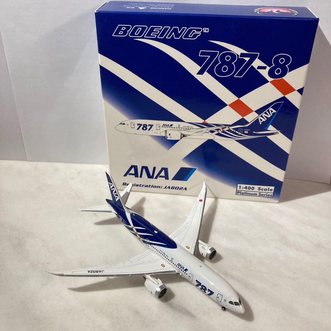 ANA 全日空787-8 1:400 JA802A, 興趣及遊戲, 玩具& 遊戲類- Carousell