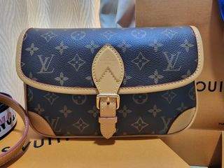 LOUIS VUITTON M42250 SOLOGNE MONOGRAM SHOULDER BAG, Luxury, Bags & Wallets  on Carousell