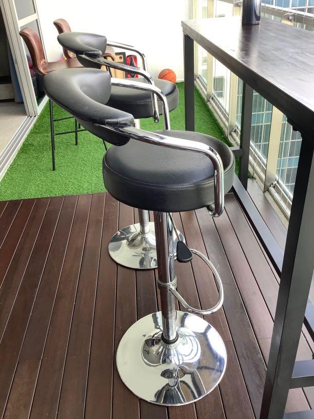 Bar chair with hydraulic lifting feature Furniture Home Living