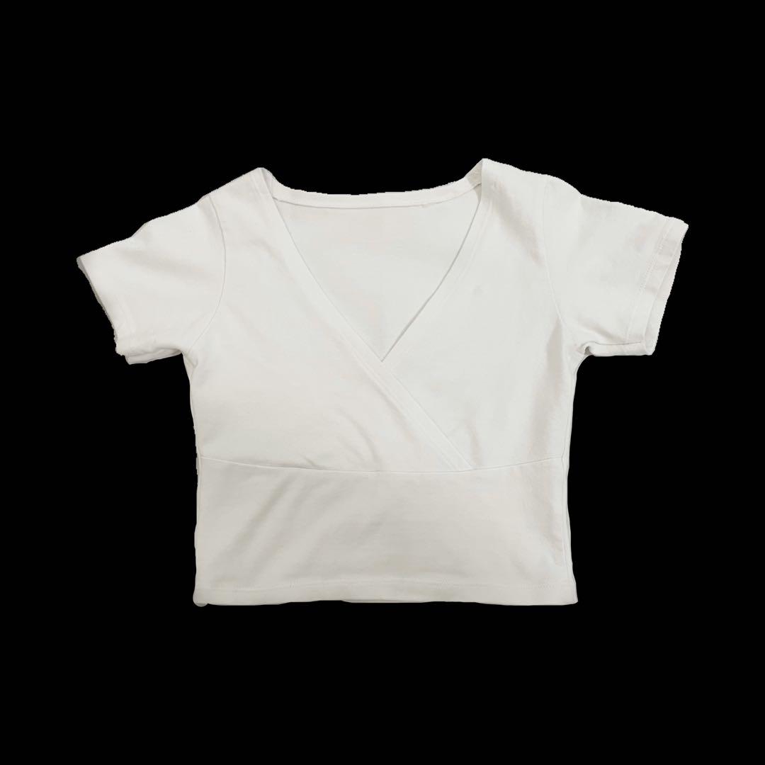 Brandy Melville, Tops, Brandy Melville White Ribbed V Neck Tshirt