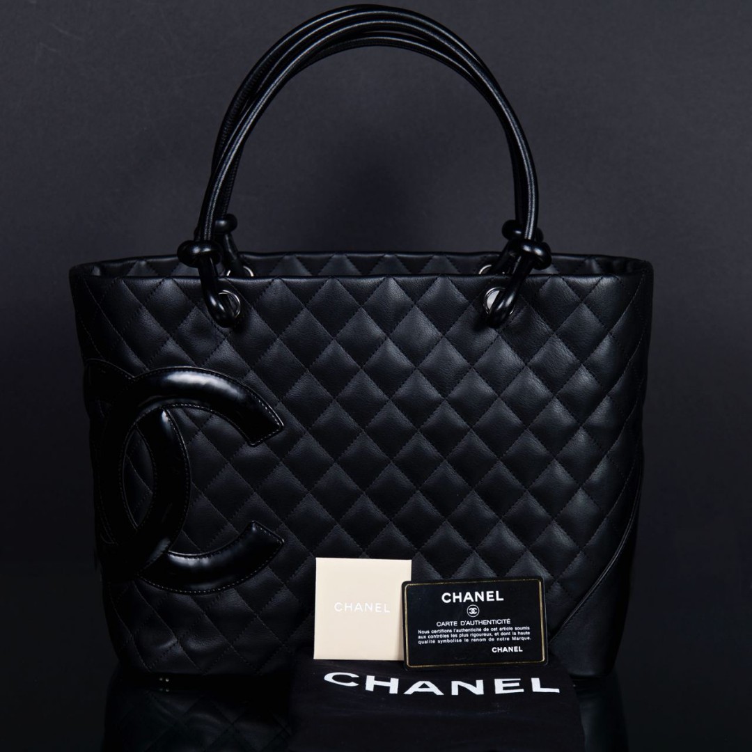 Chanel Red Soft Caviar City Tote Bag Gunmetal Hardware, Luxury, Bags &  Wallets on Carousell