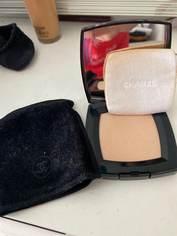 Review : Chanel Poudre Universelle Compacte - Queen Of All You See