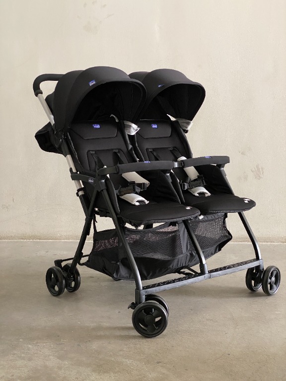 Chicco Oohlala Twin-Black Night Stroller