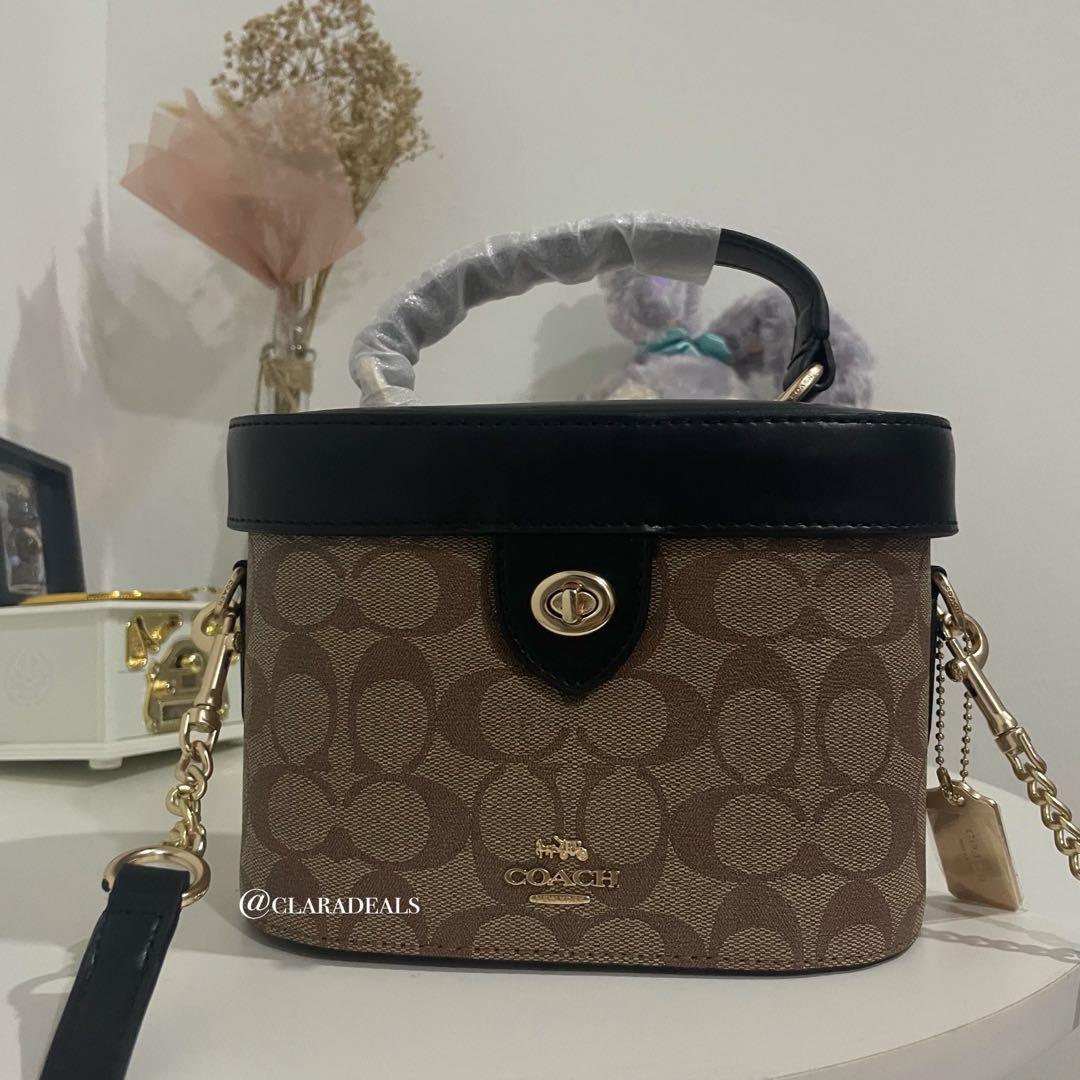 Coach Kay Crossbody In Signature Canvas Women S Fashion Bags Wallets On Carousell