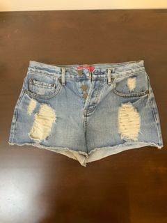 (Category: ) located in . Submitted by bmluna (Listing ID 1141689650, Image 1). Description: .