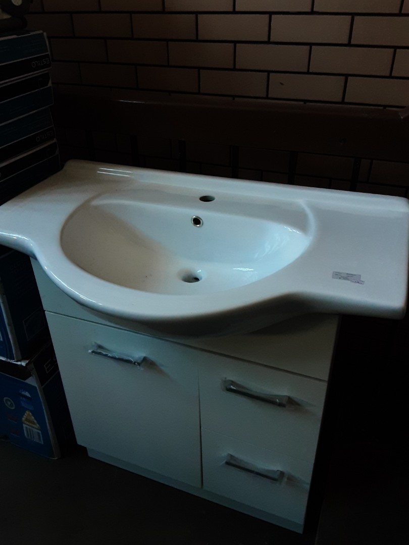 Estilo bathroom vanity cabinet 750mm, Furniture & Home Living, Bathroom ...